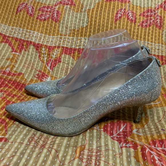 michael kors flex kitten pump silver glitter